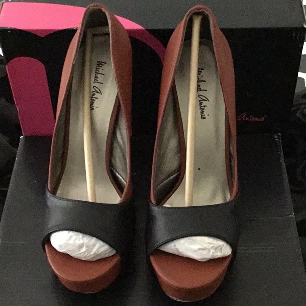 Open Toed Pumps